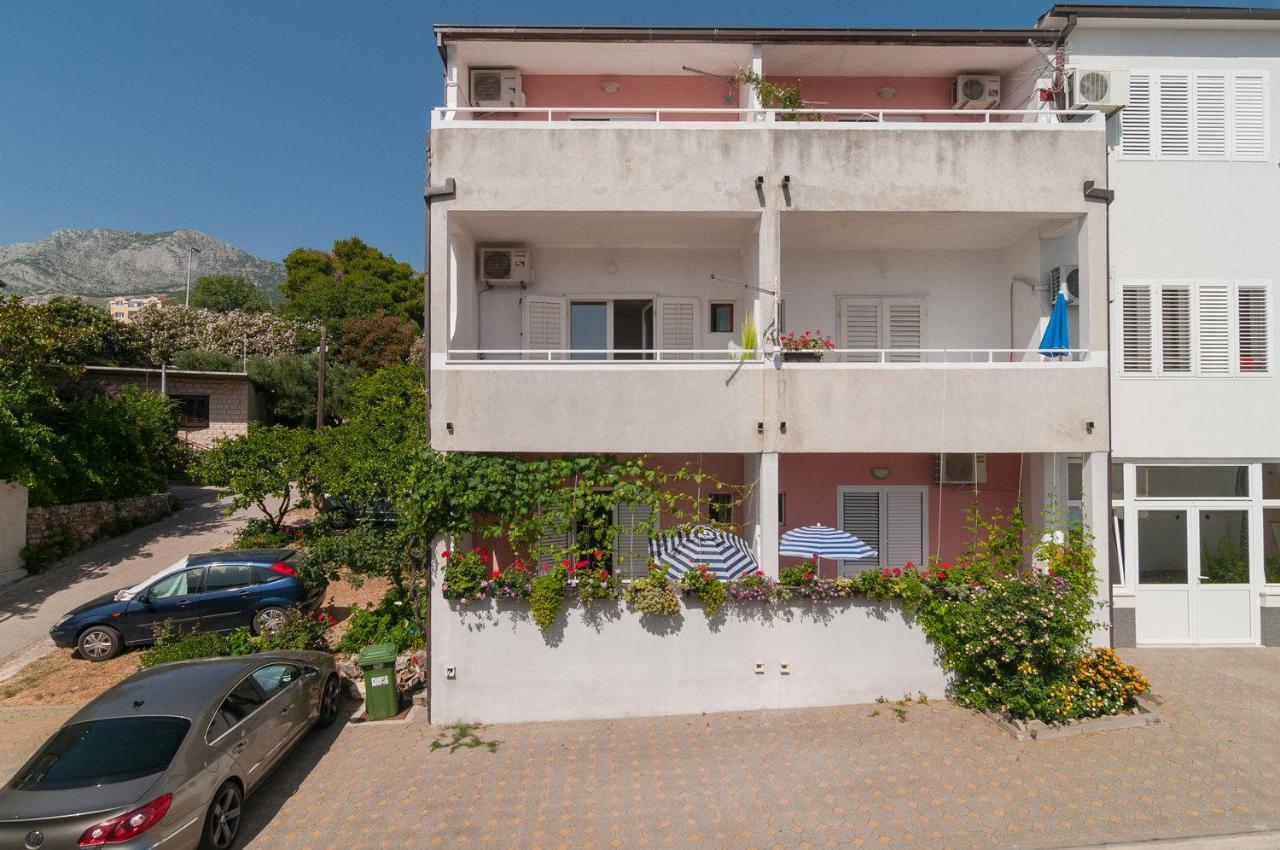 Neven Apartment
