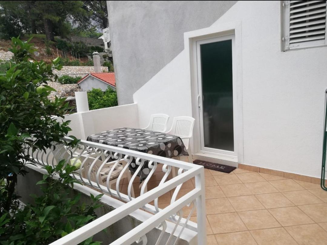 Neven Apartment Podgora